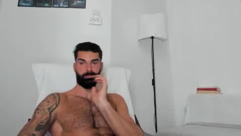 cuteeboy online show from October 12, 6:40 am