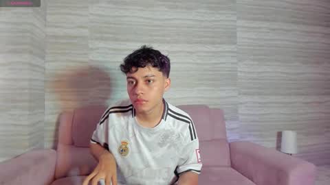 cutenaked_ online show from December 14, 11:28 am