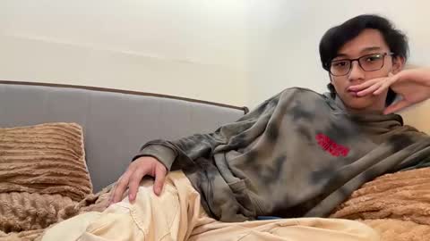 cutetwink1111 online show from June 3, 2:24 am