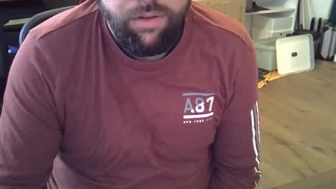 cyrsug online show from December 3, 12:33 pm