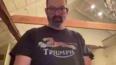 Snapshot of d4ddy858 chatting on October 10, 1:32 am d4ddy858 online show from October 10, 1:32 am