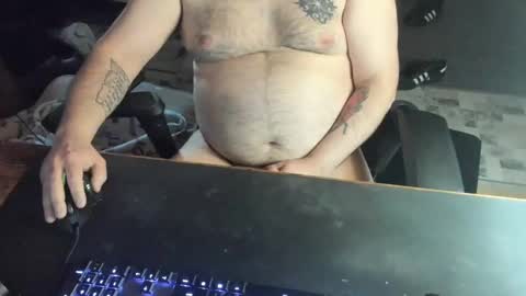 Snapshot of dadbodfatrod chatting on March 9, 5:39 pm Daddy online show from March 9, 5:39 pm