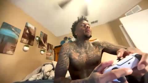 sexy tatted king bbc online show from April 13, 1:56 pm