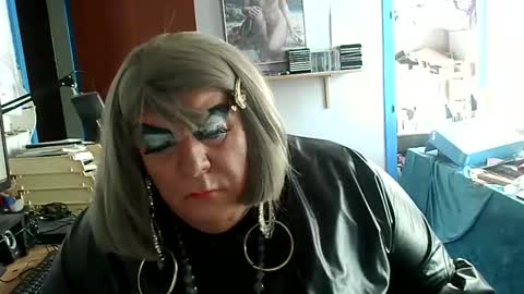 dadforsissy online show from October 19, 1:47 pm