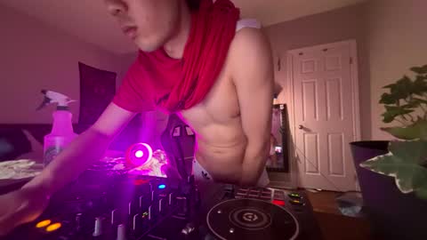 daggerbaby online show from April 29, 12:48 am