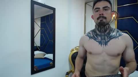 Dallas whitee online show from February 20, 7:15 pm