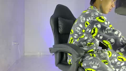 damar_felipe online show from November 27, 10:13 pm