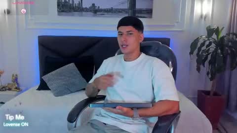 DAMIAN online show from February 8, 12:54 pm