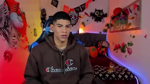 Damian online show from October 25, 3:30 am