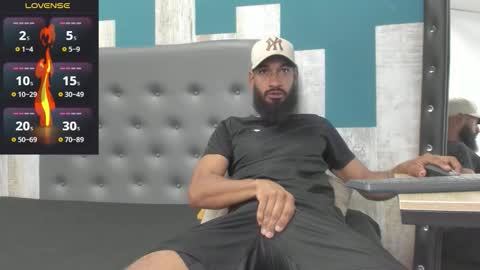 damian_shakur online show from November 10, 11:04 am