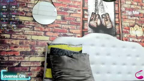 damian_shakur online show from March 23, 1:17 pm