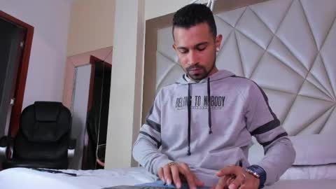 damianlux_ online show from June 4, 3:01 am
