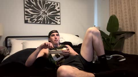 Damien Kyle online show from May 5, 10:43 pm