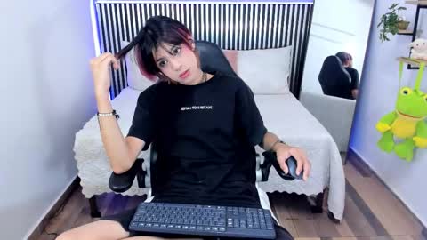 Snapshot of dan_copers chatting on September 15, 1:45 pm D A N online show from September 15, 1:45 pm