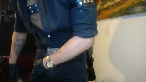 danbury online show from November 21, 9:03 pm