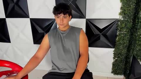 dani_cumboy online show from October 25, 4:42 pm