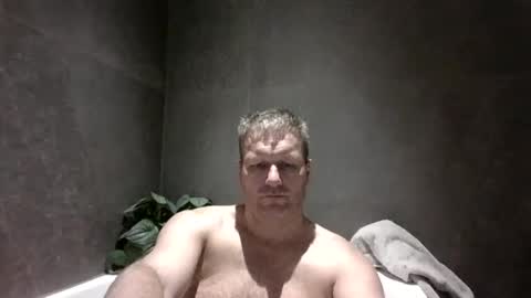 daniel0805 online show from February 14, 9:13 am