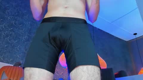 Snapshot of daniel_brawn chatting on October 16, 7:00 pm Daniel online show from October 16, 7:00 pm
