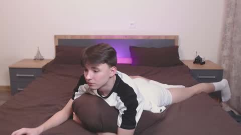 Daniel  Jerry online show from February 18, 9:20 pm