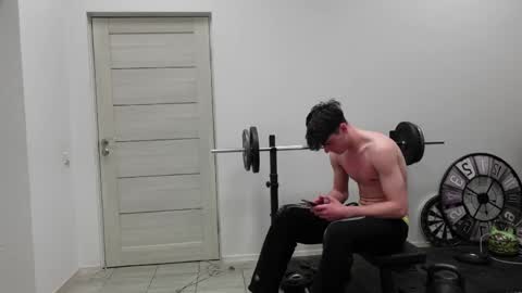 DANIEL SHAWN online show from April 22, 7:29 pm