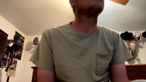 Snapshot of danielp_mod_cb chatting on January 14, 10:23 pm Daniel y. online show from January 14, 10:23 pm