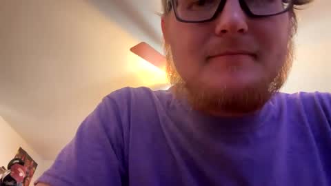 Snapshot of danielp_mod_cb chatting on March 7, 10:21 pm Daniel y. online show from March 7, 10:21 pm