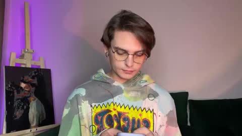 danieltuckerr online show from October 9, 6:02 pm