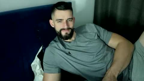 Snapshot of dannyk1990 chatting on January 13, 7:43 am Naughtystr8D online show from January 13, 7:43 am