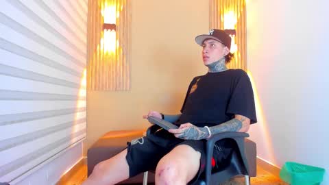 dante_armstrong online show from December 2, 3:53 am