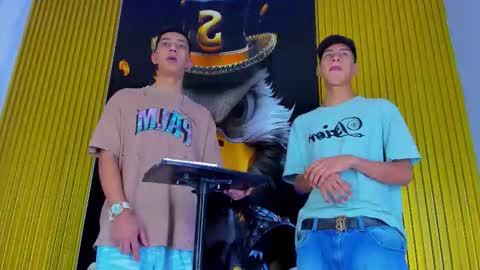 dante_brown1 online show from November 14, 10:00 pm