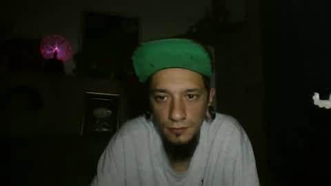 Snapshot of dante_x_5 chatting on October 28, 10:45 pm dante_x_5 online show from October 28, 10:45 pm