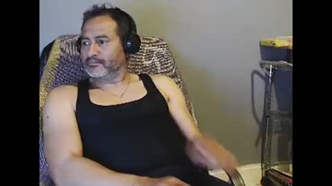 dantehot82 online show from January 7, 11:24 pm