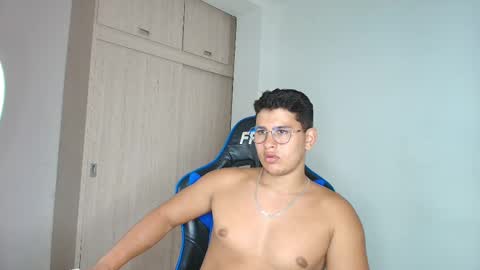 Dantraxx online show from December 10, 6:49 pm