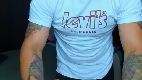 danyfitguy_ online show from December 14, 1:17 am