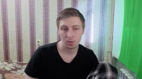 darienlarge online show from March 27, 12:39 pm