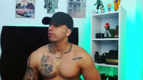 Darius Phoenix  online show from January 3, 2:40 pm