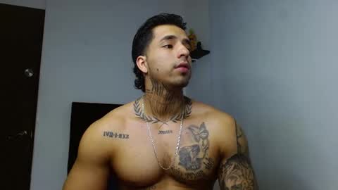 Darius Phoenix  online show from December 20, 7:21 pm