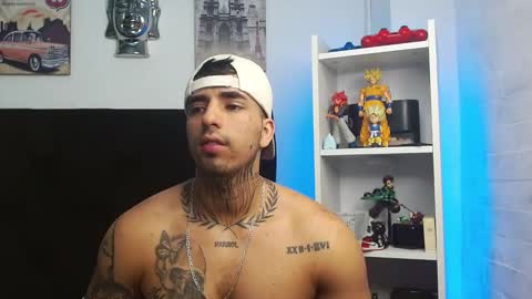 Darius Phoenix  online show from March 12, 4:08 am