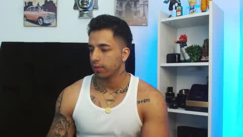 Darius Phoenix  online show from January 4, 4:32 pm