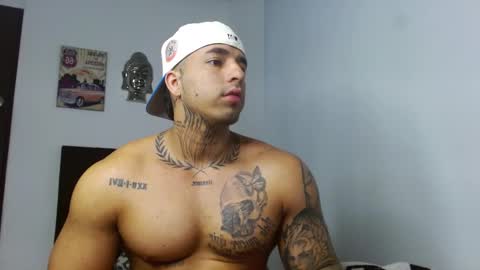 Darius Phoenix  online show from October 13, 11:33 pm