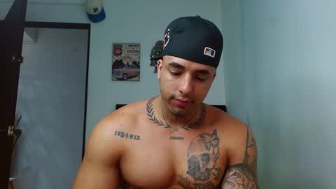 Darius Phoenix  online show from October 6, 7:29 pm