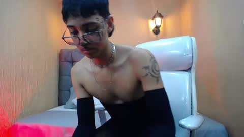 Andrew online show from December 6, 2:49 pm