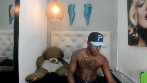 dark_king01 online show from March 3, 7:32 pm