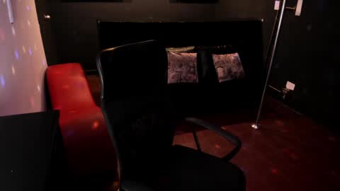 Scoot online show from December 9, 5:18 am