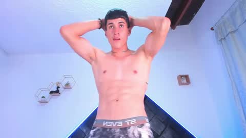 dark_valentino online show from March 30, 3:51 am