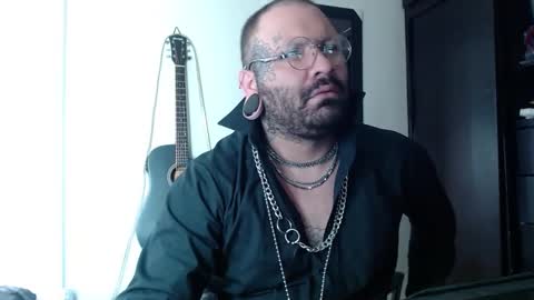 darkclothes online show from February 17, 7:42 pm