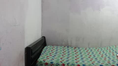 darkknightx01 online show from April 17, 7:05 pm