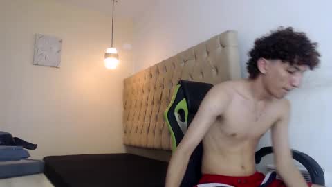 darkknightx01 online show from October 24, 2:24 am