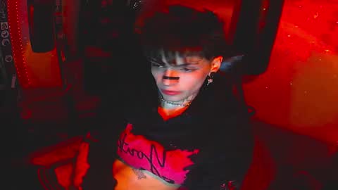   online show from November 10, 6:40 am