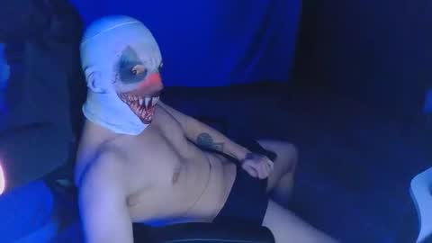 darknovelclown online show from March 9, 10:48 pm